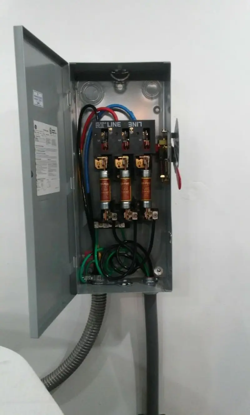Three-phase disconnect switch installed for Electrical Wiring & Rewiring in Martic